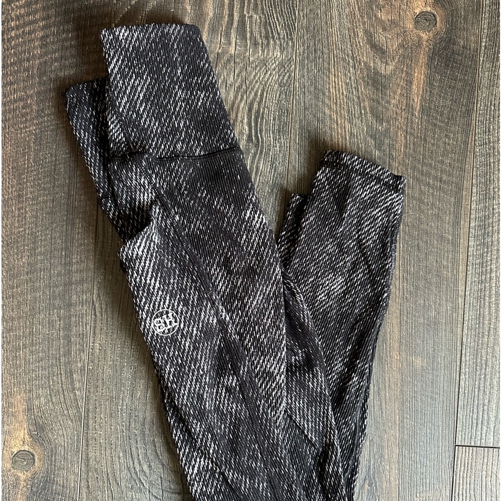 Salty Honey leggings